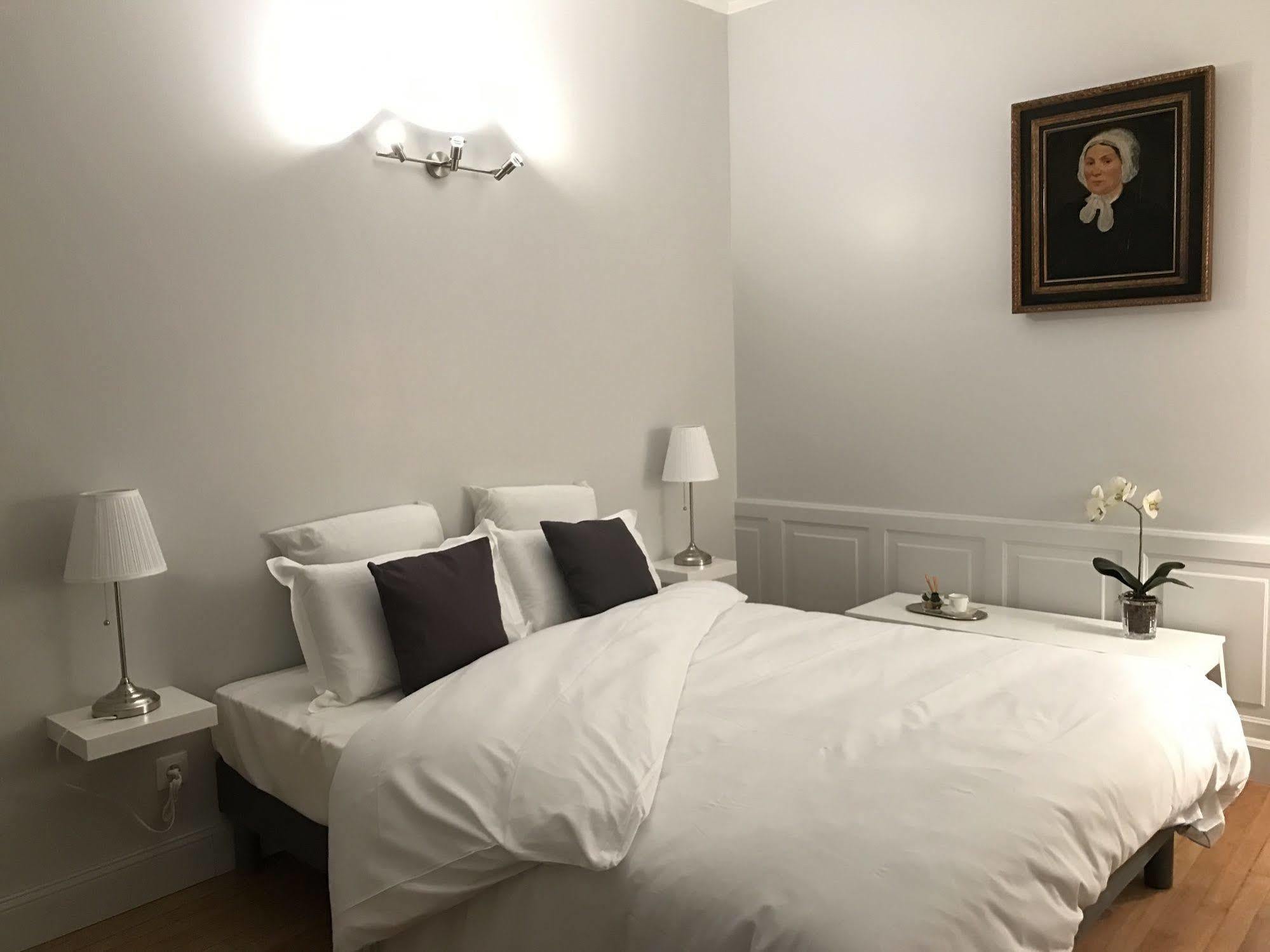 Villa Clement Appart'Hotel Sens Exterior photo